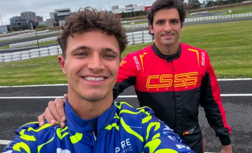  Carlando torna all’attacco: Sainz e Norris conquistano il web 