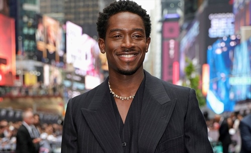  Dalla scena al paddock: Damson Idris è il nuovo volto globale della F1 -  Dalla scena al paddock: Damson Idris è il nuovo volto globale della F1