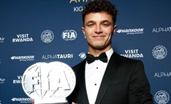  FIA Gala, Norris: «Complimenti a Max, ritiro il commento sulla fortuna detto in Brasile».