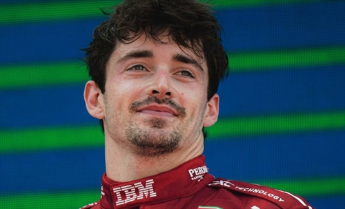  Leclerc celebra il podio a Barcellona: «La Safety Car è uscita nel momento migliore»