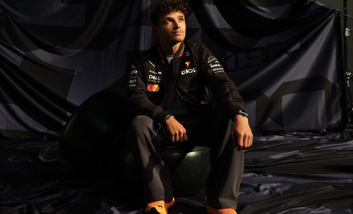  Norris gioca sporco? No, é solo realistico: serve una Mercedes divisa per rientrare -  Norris gioca sporco? No, é solo realistico: serve una Mercedes divisa per rientrare