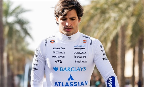  Sainz avverte il paddock: «Red Bull è un passo avanti rispetto a tutti» -  Sainz avverte il paddock: «Red Bull è già un passo avanti»