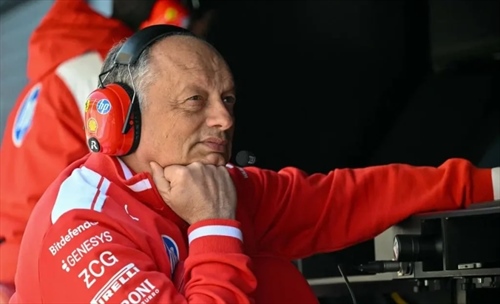  Vasseur avverte: «Mercedes ha mezzo secondo. Noi? Cinque decimi da trovare» -  Vasseur avverte: «Mercedes ha mezzo secondo. Noi? Cinque decimi da trovare»