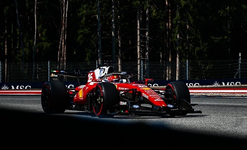  Wolff accusa la Ferrari: sviluppo fuori controllo. Ma sta davvero superando i limiti? -  Wolff accusa la Ferrari: sviluppo fuori controllo. Ma sta davvero superando i limiti?