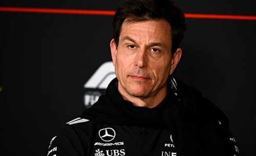  Wolff avverte: «È difficile per Max divertirsi». E la F1 trema -  Wolff avverte: «È difficile per Max divertirsi». E la F1 trema