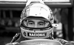 30 anni senza Ayrton: ricordiamo l'uomo, l'idolo, l'eroe ed il mito