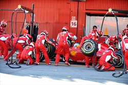 Gp Australia - Anteprima - CS Pirelli - Cambio gomme Ferrari