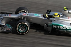 Rosberg vince Gp Cina, 9/a la Ferrari di Alonso