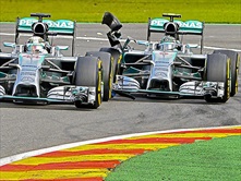 Rosberg andava penalizzato! - Contatto tra Rosberg ed Hamilton