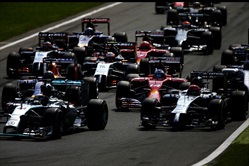 Gp Italia 2014 - Gara - Le monoposto alla prima curva del Gp Italia 2014
