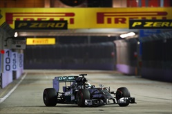 Gp Singapore - Gara - Lewsi Hamilton vince per la seconda volta il Gp di Singapore