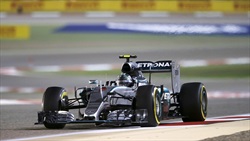 Mercedes davanti nel primo giorno di prove - Rosberg 