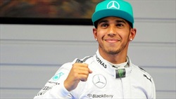 La prima fila è Mercedes - Hamilton