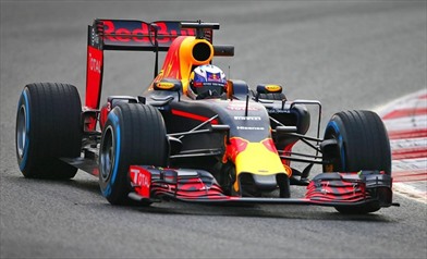 Da Barcellona le nuove monoposto 2016 - Red Bull 2016