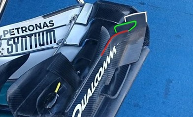 La W07 Hybrid ha un nuovo endplate dell'ala anteriore - La W07 Hybrid ha un nuovo endplate dell'ala anteriore