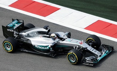 Rimandata a Barcellona la nuova ala Mercedes - Rimandata a Barcellona la nuova ala Mercedes