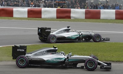 Gp Canada 2016 - Gara - Gp Canada 2016 - Le due Mercedes si toccano di nuovo