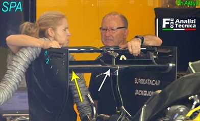 Gp Belgio: la Renault ha una nuova ala posteriore - Gp Belgio: la Renault ha una nuova ala posteriore