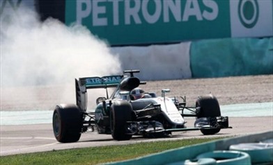 La Mercedes non riesce a identificare la causa del guasto alla monoposto di Hamilton - La Mercedes non riesce a identificare la causa del guasto alla monoposto di Hamilton