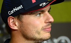 Abu Dhabi, Verstappen: «Io in squadra con Hamilton? Non accadrà mai. Anche se...» - Abu Dhabi, Verstappen: «Io in squadra con Hamilton? Non accadrà mai. Anche se...»