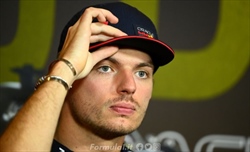 Abu Dhabi, Verstappen: «Io in squadra con Hamilton? Non accadrà mai. Anche se...»