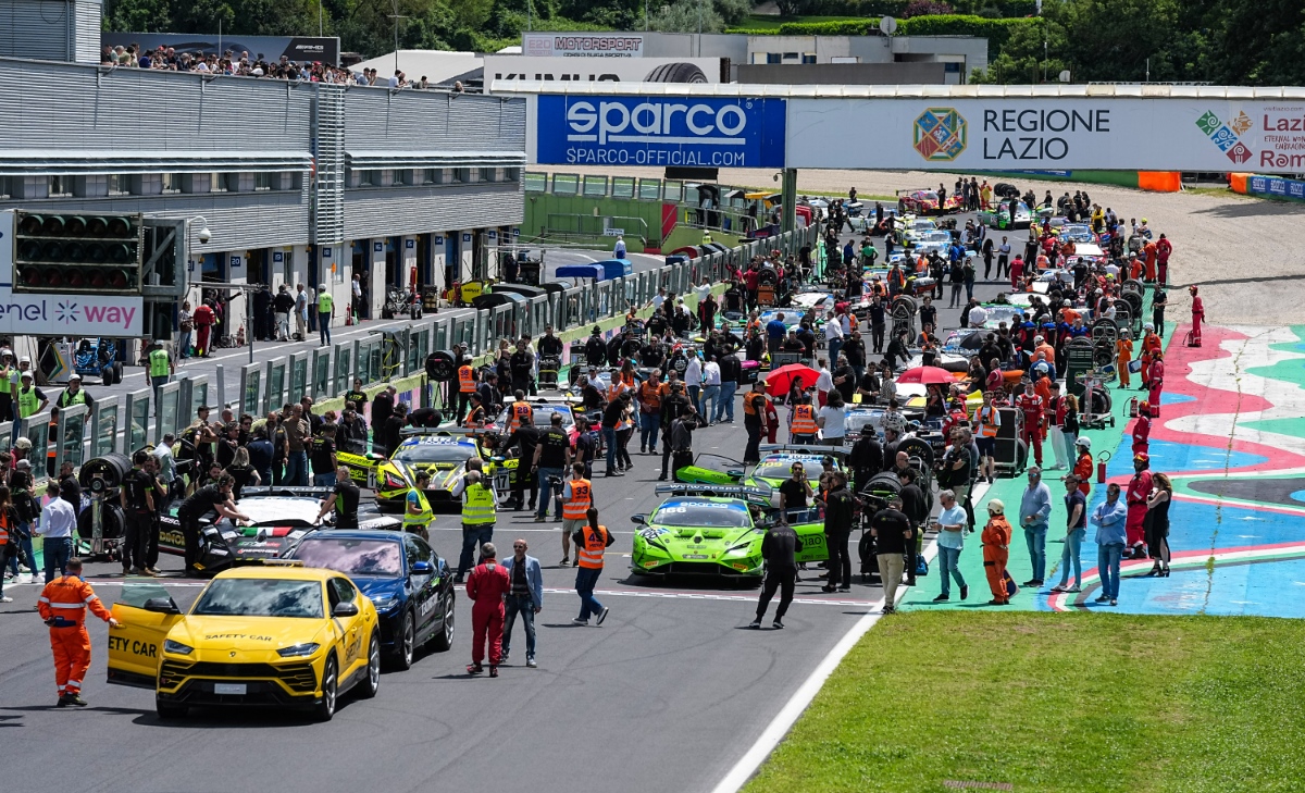 ACI Racing Weekend, spettacolo a Vallelunga: in pista anche Fisichella e Vicky Piria