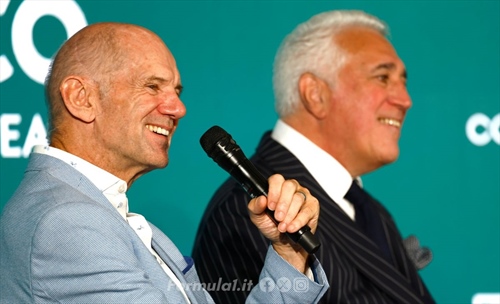 Adrian Newey rompe il mito del genio solitario: «Il team è la chiave del successo»