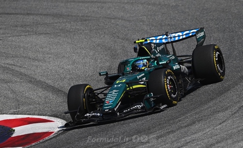 Newey, sguardo al 2027: «Alonso resterà se le prestazioni saranno buone» - Adrian Newey svela tutta la verità dietro la crisi Aston Martin e annuncia una b-car
