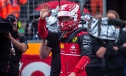 Alesi: «Leclerc è un mostro assoluto. Inevitabili le polemiche attorno alla Ferrari» - Alesi