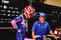 Alpine, Alonso promette: Aggiornamenti a breve. Vi è piaciuto il duello con Ocon? Ne vedrete altri - Alonso