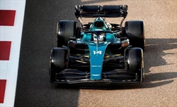 Alonso come Babbo Natale: «Regali per Aston Martin. Il titolo? Da pilota o anche dopo» - Alonso-babbo natale: «Regali per Aston Martin. Il titolo? Da pilota o anche dopo»