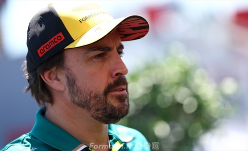 Alonso bacchetta la griglia di F1: «Regole? In passato i piloti alzavano la voce»