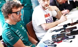 Alonso difende Bortoleto: «I fatti sono più forti delle parole»