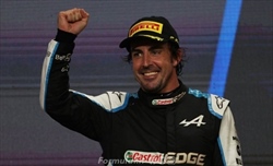 Alonso: Duello fantastico tra Verstappen ed Hamilton. Max un passo avanti - Alonso: Duello fantastico tra Verstappen ed Hamilton. Max un passo avanti
