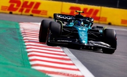 Alonso: «Era impensabile lottare con Ferrari e Mercedes, ma quest'anno ormai è finito» - Alonso: «Era impensabile lottare con Ferrari e Mercedes, ma quest'anno ormai è finito»
