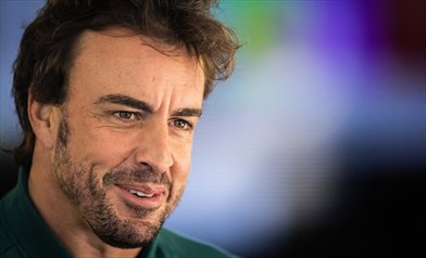 Alonso: «Hamilton è una leggenda, una cosa ci accomuna». Poi svela quando si ritirerà...