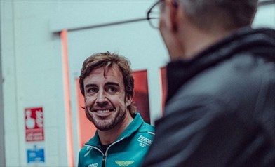 Alonso: «In Aston Martin posso fare la differenza, voglio vincere». E sul suo ritiro...