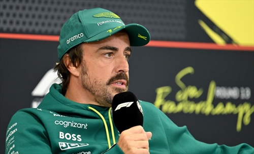 Alonso incolpa il nuovo regolamento per il problema visibilità: ecco la soluzione