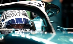 Alonso, l'età è solo un numero. Domenicali: «Ha la F1 nel sangue, con un'auto competitiva...» - Alonso, l'età è solo un numero. Domenicali: «Ha la F1 nel sangue, con un'auto competitiva...» 