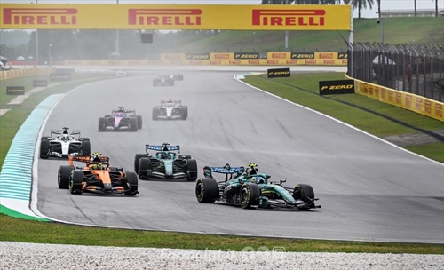 Alonso porta punti all’Aston Martin: «Una delle mie gare più belle»
