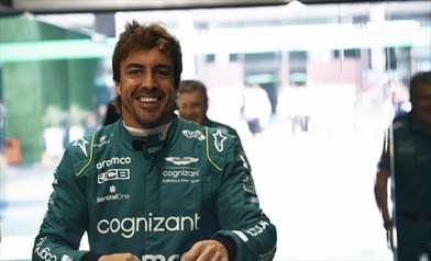 Alonso: «Provo a mettere pressione ai rivali». Poi spiazza tutti su Hamilton: «Guida come...»