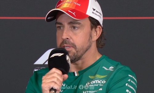 Alonso punge l'Italia: «Non va ai Mondiali da tre decenni». I pronostici dei piloti
