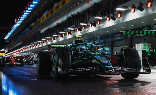 Alonso ringrazia la pioggia: settimo posto insperato a Las Vegas - Alonso ringrazia la pioggia: settimo posto insperato a Las Vegas