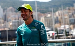 Alonso rinnova con Aston Martin: «Il mio contratto più lungo, va oltre il 2026»