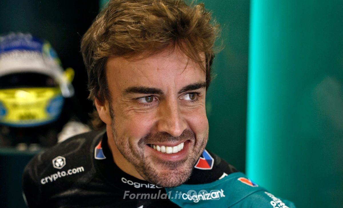 Alonso vuole mordere il finale di stagione e i regolamenti 2026: «Impossibile pensare al futuro»