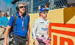 Alpine, Rossi: «Alonso? Tristi, ma non risentiti. Il tempo di Fernando è limitato e il calo...»