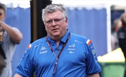 Alpine, Szafnauer: «I ritiri di Alonso? L'auto ha ritmo, ce li possiamo anche permettere» - Alpine, Szafnauer: «I ritiri di Alonso? L'auto ha ritmo, ce li possiamo anche permettere»