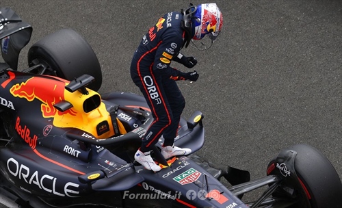 Altra magia di Super Max: il «solito» Verstappen si prende la pole numero 44 a casa del 44