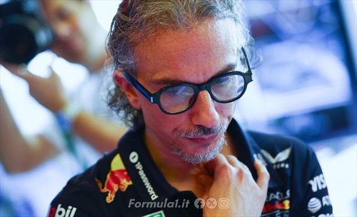 Ambiente Red Bull più duro di quello VCARB? Mekies: «Zero distinzioni tra i piloti»