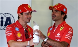 Amicizia nel Paddock? Sainz non indica Leclerc: «Parola forte. Se devo, dico Norris» - Amicizie nel Paddock? Sainz non indica Leclerc: «Parole forti. Se devo, dico Norris»